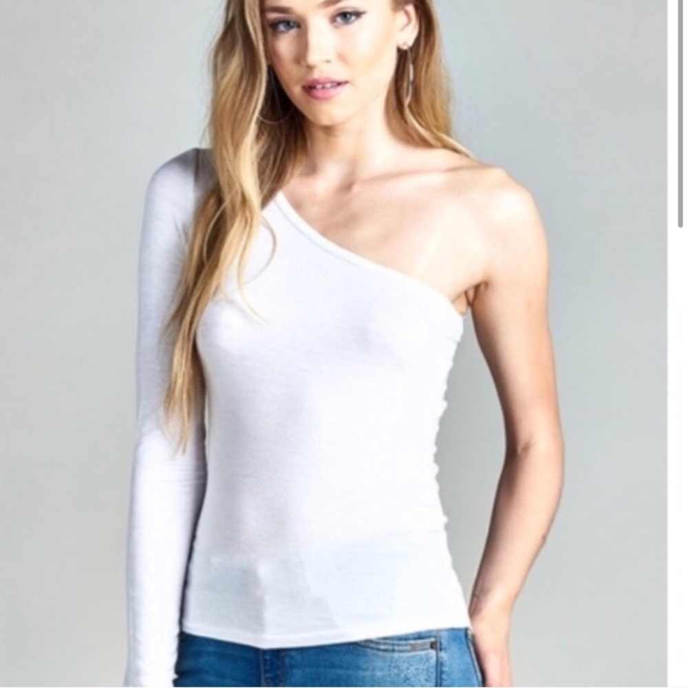One shoulder long sleeve top